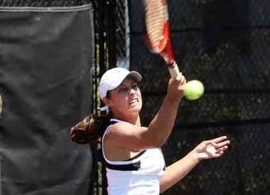 Wildcats Reach SoCon W. Tennis Finals, Defeat CofC 4-2 Image