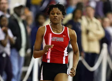 Colley Sets a Pair of School Records at Niswonger Invitational Image