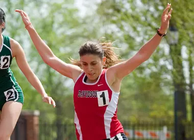 Atias, Burns Post Wins at Irwin Belk Invitational on Senior Day Image