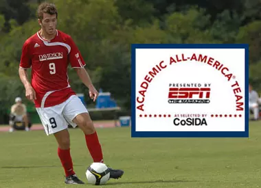 Senior F Charlie Reiter