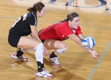 Wildcats Sweep Panthers, 3-0, in High Point University Volleyball Classic Opener Image