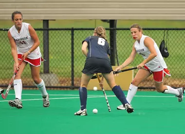 Finley Amato (L) and Jennie Mostellar (R)