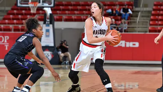 Photo of Kayla Seymour