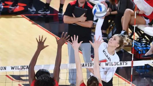 Emma McLaughlin, 2017 vs. Dayton