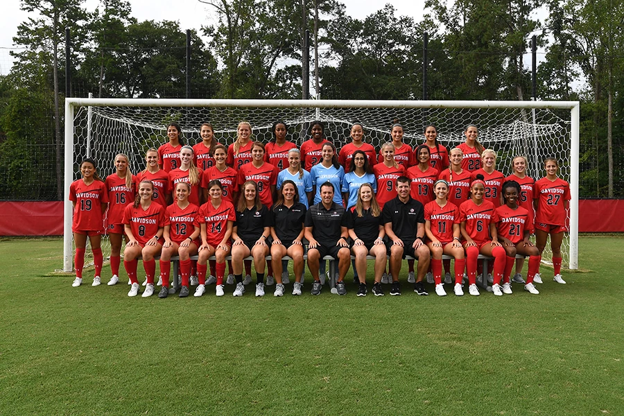 women's soccer team picture 2017