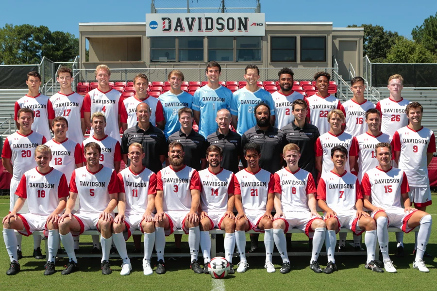 2017 Men's Soccer Team Photo