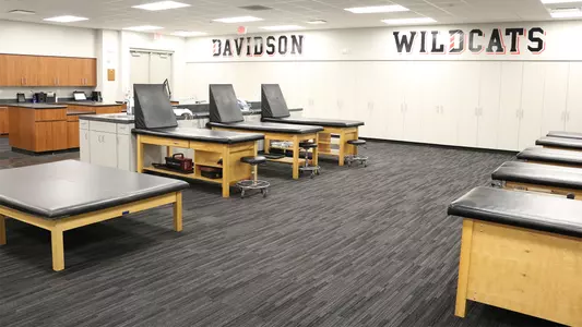 A photo of the athletic training room