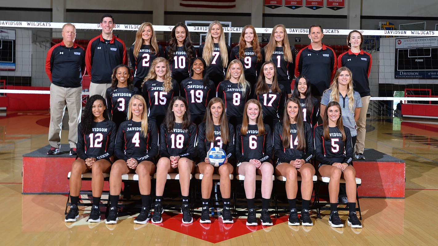 Volleyball team photo 2018