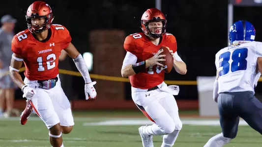 A photo of Sean Holton