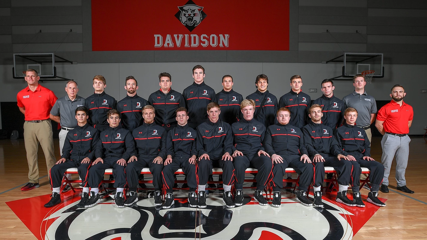 A photo of the 2018-19 wrestling team