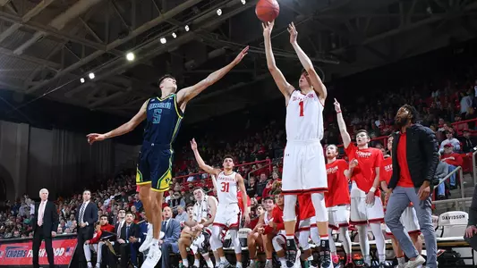 Hyunjung Lee Action Photo