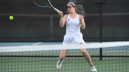 Elizabeth Truluck action photo