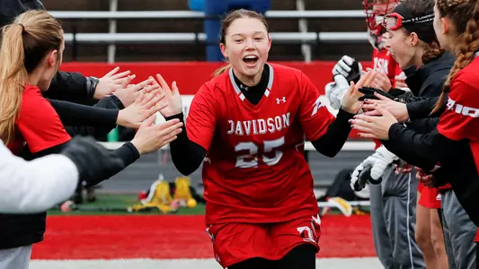 annie beresheim action picture