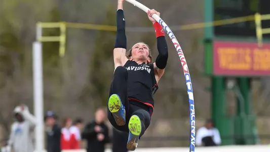 A photo of James Davis at the 49er Classic