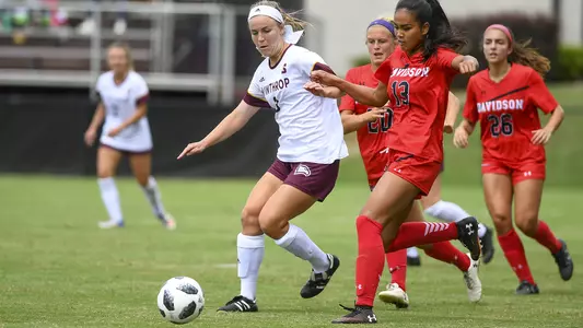 Alexis Pheng action picture