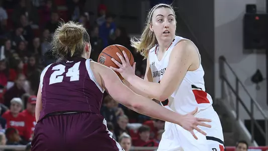 ally welling action shot