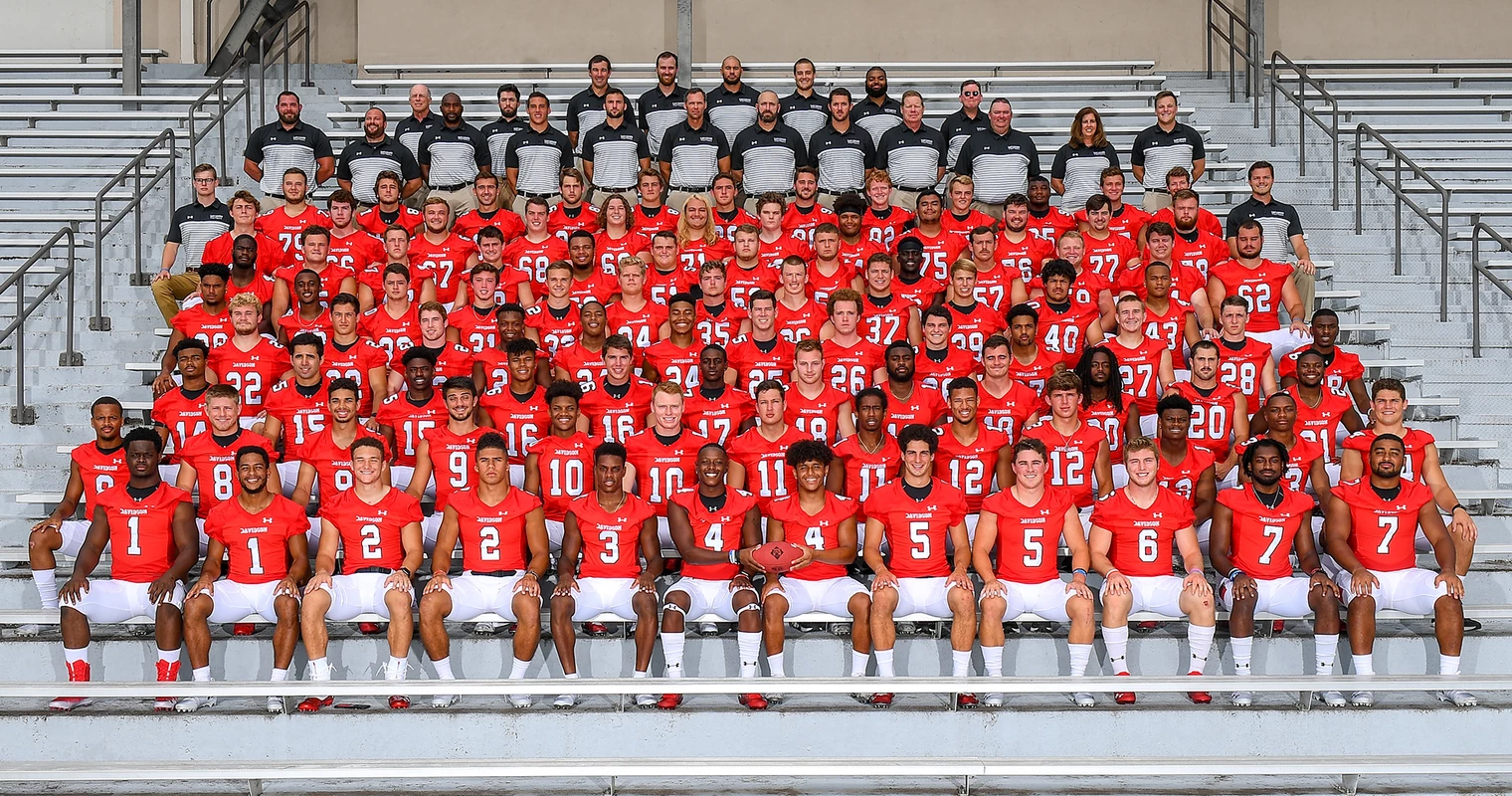 A team picture of the 2019 football team