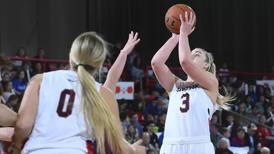 ally welling action shot