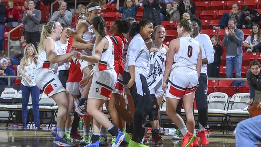 wbb group shot from 2020 A-10 championship