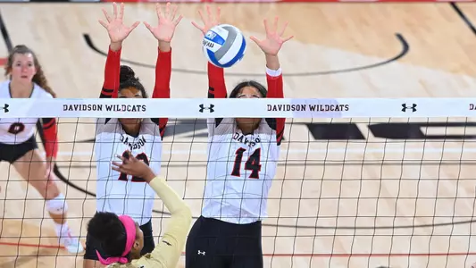 Albold and Davis at the net