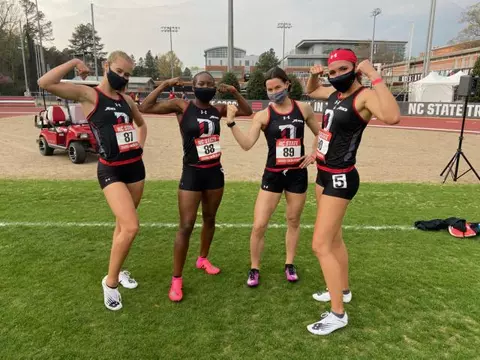A photo of the record-setting 4x400m relay team