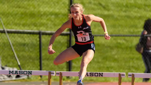 A photo of Anna Davis at the A-10 Championship