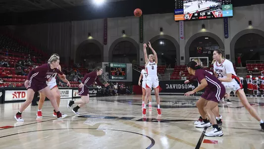 Chloe Welch on the free throw line