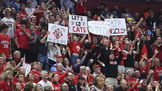 Fans at NCAA tournament 2022