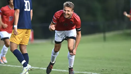 Denis Action Averett