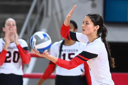 Davidson takes on Dayton in A-10 women’s volleyball action at Belk Arena on Friday, October 13, 2023 in Davidson, North Carolina.  Tim Cowie/DavidsonPhotos.com
