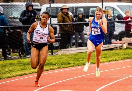 Kierra Marshall runs at the 2022 A-10 Outdoor Championships