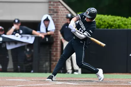 Jacob Friend swing vs SLU 2023