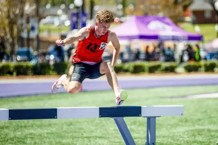 Grahm Breiter runs the 3k steeplechase at the VertKlasse Meeting