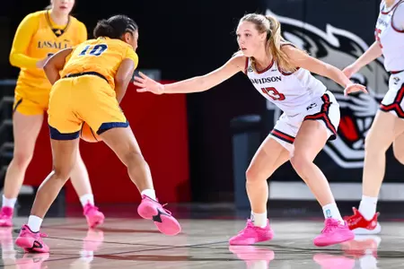 Sienna Dauer vs. La Salle