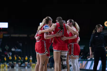 WBB Starters Huddle at George Mason