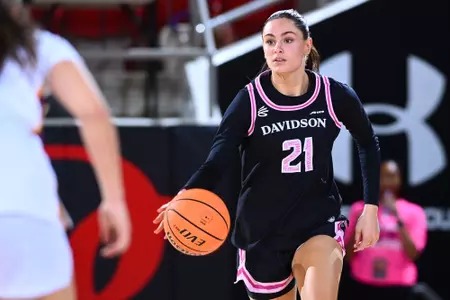 Davidson takes on Iona in non-conference women’s basketball action at Belk Arena on Sunday, November 16, 2025 in Davidson, North Carolina. Credit - Tim Cowie/DavidsonPhotos.com @tjcowie