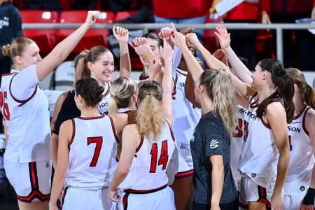 WBB Huddle vs. Saint Joe's