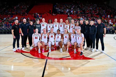 WBB Group Photo vs. UNC Pembroke
