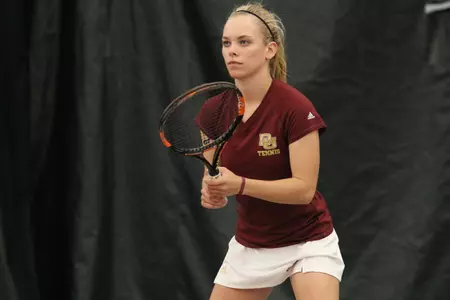 Senior Maureen Slattery Improved to 5-0 in Singles Play in 2017 on Saturday, Winning her Match in Straight Sets