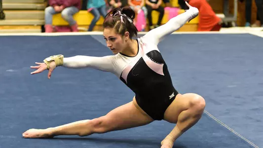 Maggie Laughlin - Floor - February 6, 2016