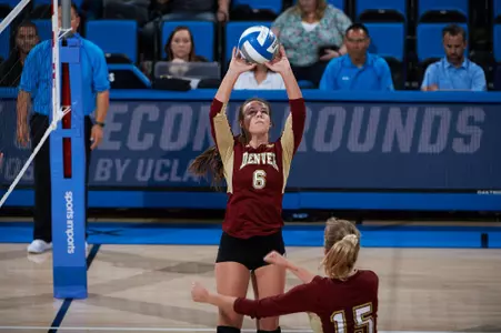2017 Women's Volleyball NCAA Tournament 1st round. The University of Denver Pioneers versus The Cal Poly Mustangs. Pauley Pavilion, UCLA, Los Angeles, CA.
December 1st, 2017
Copyright Don Liebig
171201_WVOL_186.NEF