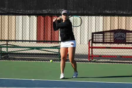 11 OCT 2021: The Denver Pioneers men’s and women’s tennis teams at Denver Tennis Park in Denver, CO. (C. Morgan Engel/Clarkson Creative Photography)