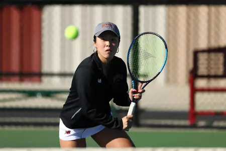 11 OCT 2021: The Denver Pioneers men’s and women’s tennis teams at Denver Tennis Park in Denver, CO. (C. Morgan Engel/Clarkson Creative Photography)