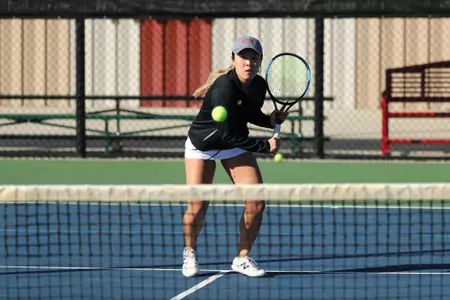 11 OCT 2021: The Denver Pioneers men’s and women’s tennis teams at Denver Tennis Park in Denver, CO. (C. Morgan Engel/Clarkson Creative Photography)