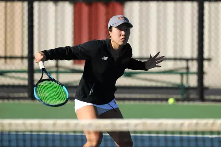 11 OCT 2021: The Denver Pioneers men’s and women’s tennis teams at Denver Tennis Park in Denver, CO. (C. Morgan Engel/Clarkson Creative Photography)