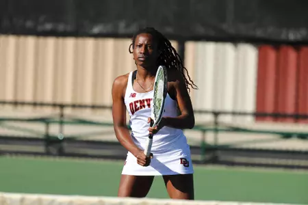 11 OCT 2021: The Denver Pioneers men’s and women’s tennis teams at Denver Tennis Park in Denver, CO. (C. Morgan Engel/Clarkson Creative Photography)