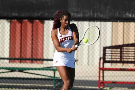 11 OCT 2021: The Denver Pioneers men’s and women’s tennis teams at Denver Tennis Park in Denver, CO. (C. Morgan Engel/Clarkson Creative Photography)