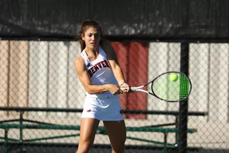 11 OCT 2021: The Denver Pioneers men’s and women’s tennis teams at Denver Tennis Park in Denver, CO. (C. Morgan Engel/Clarkson Creative Photography)