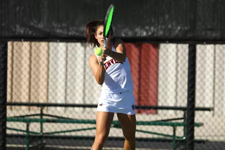 11 OCT 2021: The Denver Pioneers men’s and women’s tennis teams at Denver Tennis Park in Denver, CO. (C. Morgan Engel/Clarkson Creative Photography)