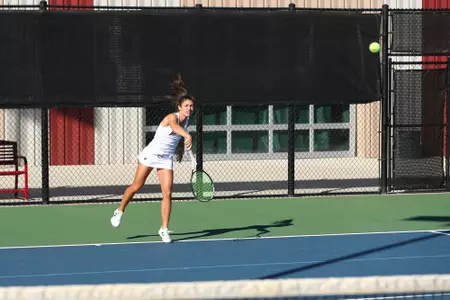 11 OCT 2021: The Denver Pioneers men’s and women’s tennis teams at Denver Tennis Park in Denver, CO. (C. Morgan Engel/Clarkson Creative Photography)